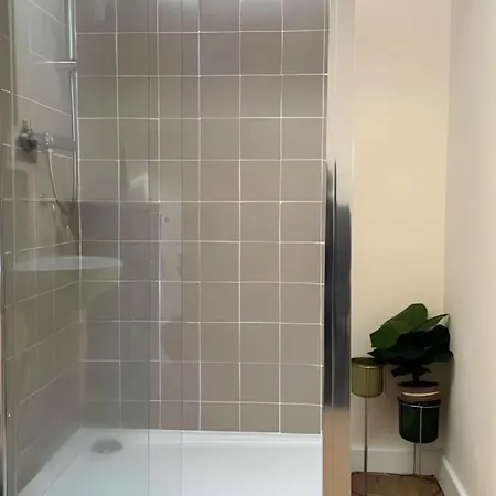 Elegant Retreat-stylish 1br Near Yorkshire Daire *