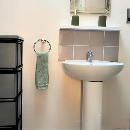 Daire Elegant Retreat-stylish 1br Near Yorkshire Ripon